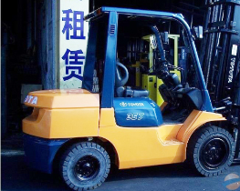 蘇州電動叉車租賃 | 你真正知道叉車發(fā)動機(jī)為什么要按時更換機(jī)油？